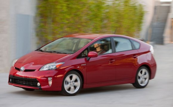 2015 Toyota Prius Road Test