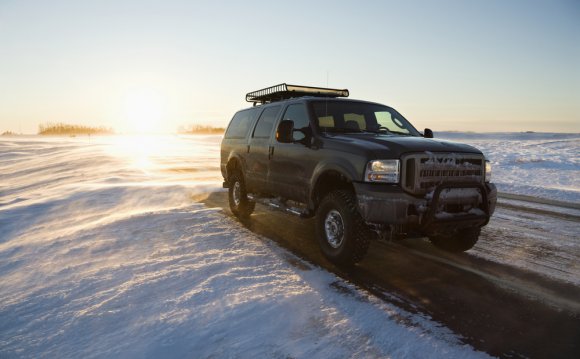 Four wheel drive vehicle