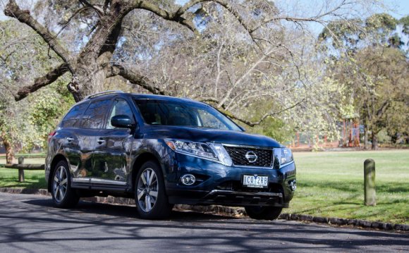 Nissan Pathfinder Hybrid Ti